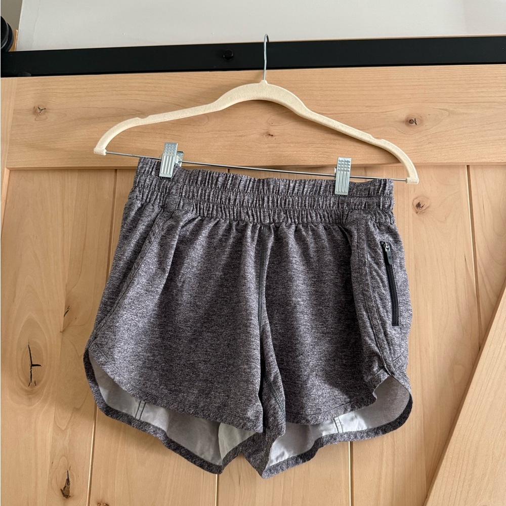 Lululemon Tracker Low-Rise Lined Short 4" Heather Lux Multi Black- Size 8